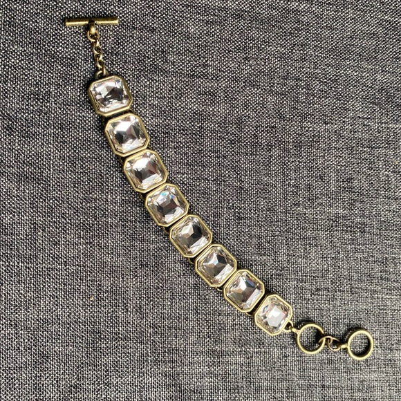 Chloe & Isabell bracelet in gold tones and clear rhinestones with toggle clasp. - Picture 4 of 9